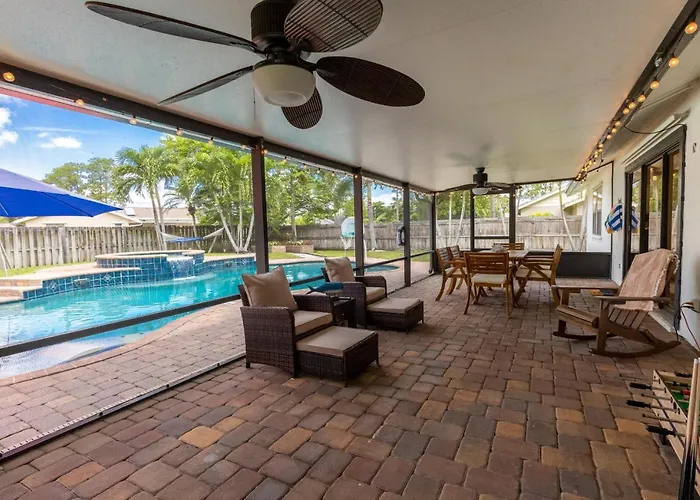 New Regal Manor Paradise Dreamy Heated Pool Spa