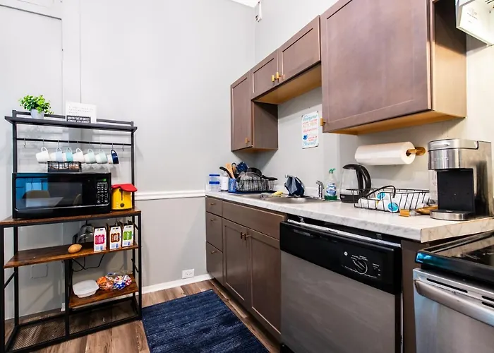 Suite Near Downtown Louisville, Ky - Suite VII