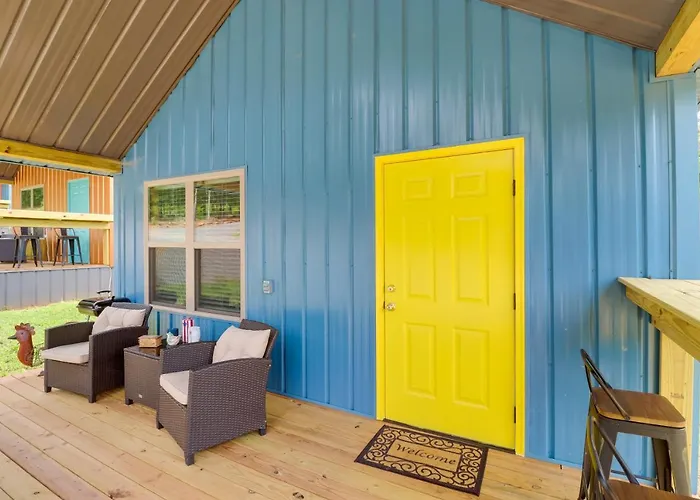 Cozy Studio Cabin ~ 1 Mi To Greers Ferry Lake!
