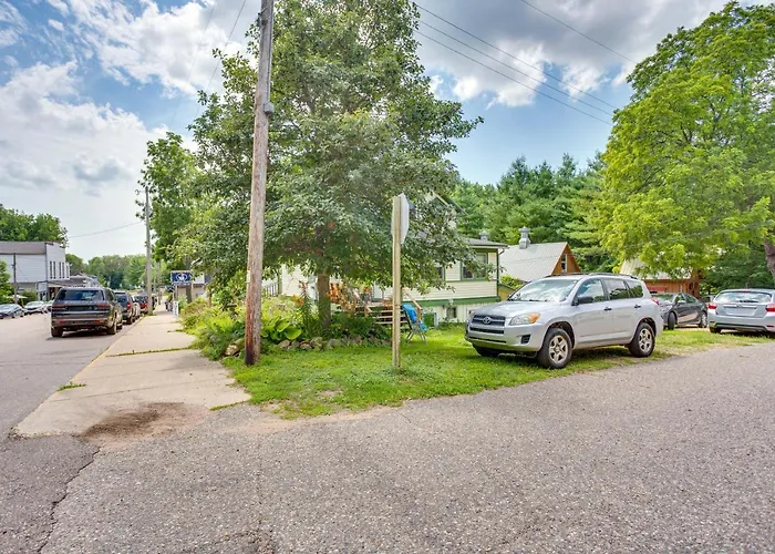 Charming Stockholm Abode In Walkable Location!