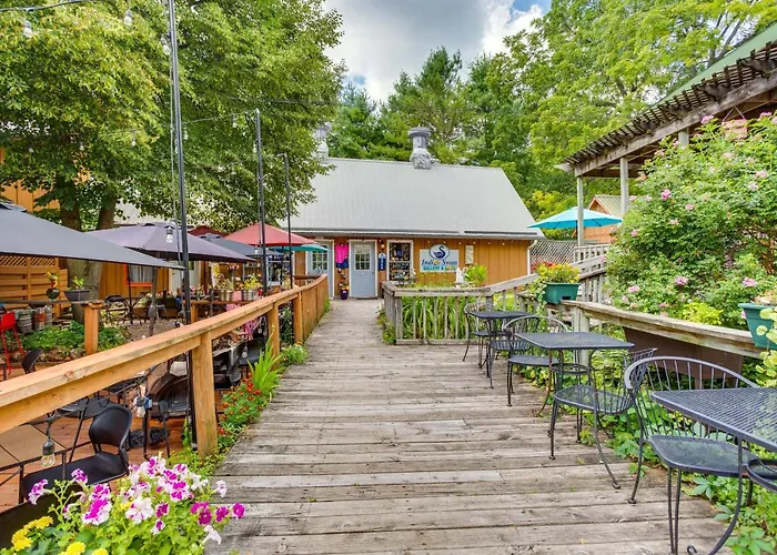 Charming Stockholm Abode In Walkable Location!