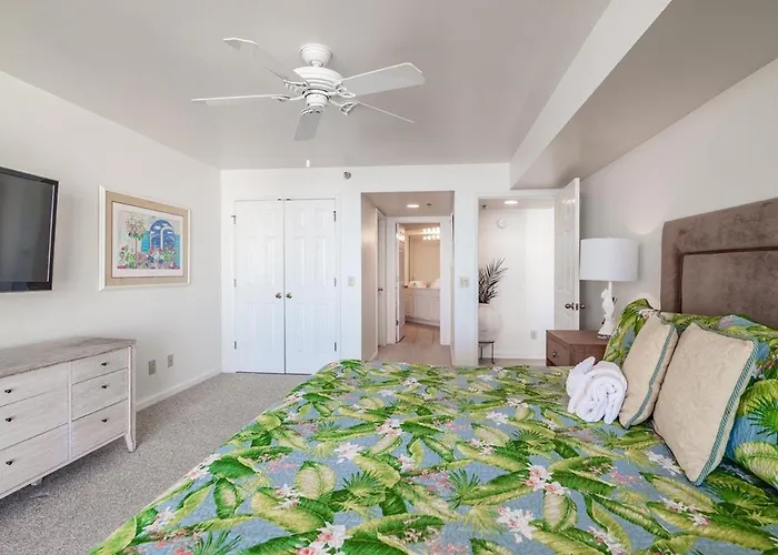 Seaside Escape 3-Br Stunning Ocean Views