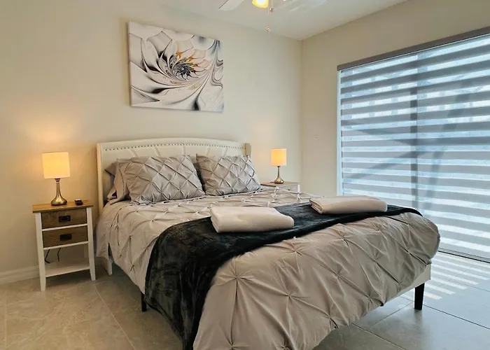 The Salt Life Get Away - Cape Coral, Florida