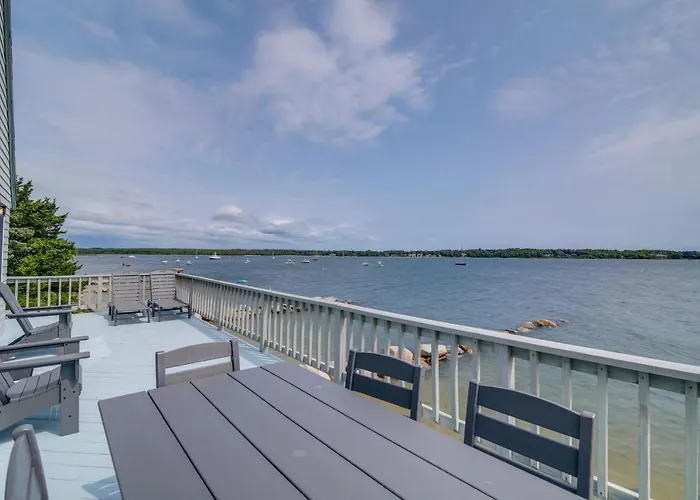 Serene Mattapoisett Home W/ Private Beach Access!