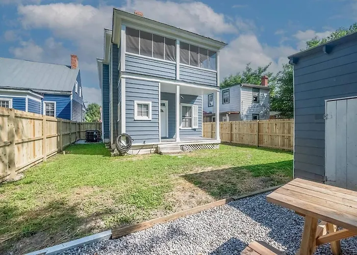 West High 3Br Private Backyard Petersburg Gem