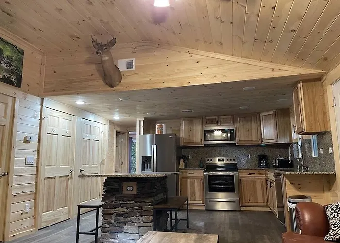 Creekside 3 Bedroom 2 Bath Cabin On Private Creek