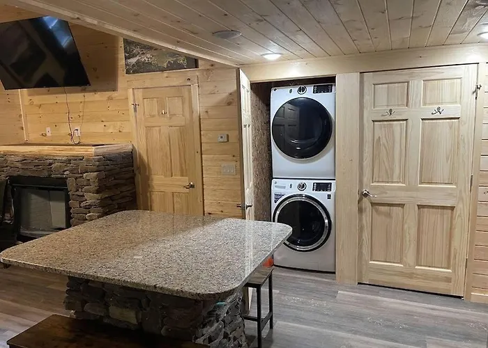 Creekside 3 Bedroom 2 Bath Cabin On Private Creek