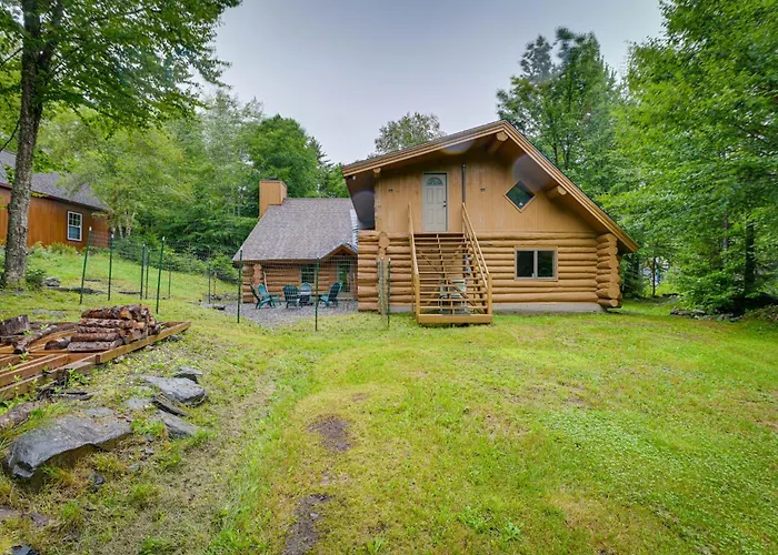 Secluded Greenville Cabin: Walk To Moosehead Lake!