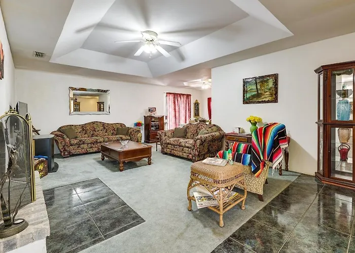 Screened Porch: Remote Harlingen House!