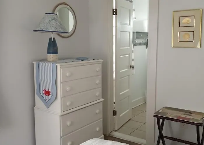 Cozy Jersey Shore Cottage Near Sandy Hook Beach