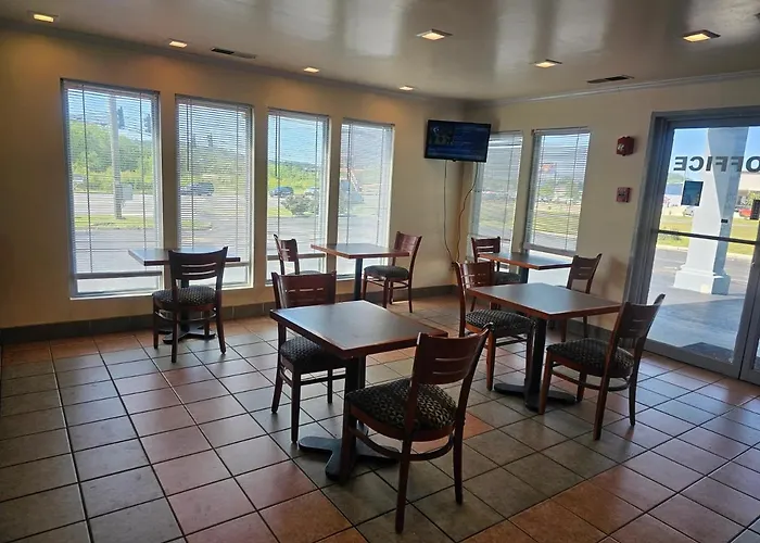 Budgetel Inn & Suites