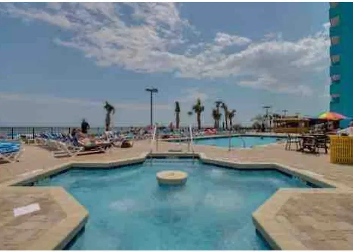 Upgraded Studio At Landmark Resort ! 17 Pools, Lazy Rivers, Jacuzzis! 814
