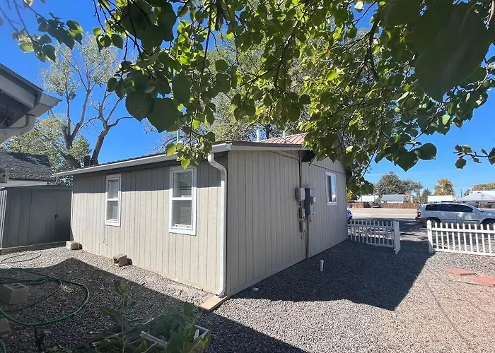 Cheerful Pet-Friendly Bungalow Right In Town