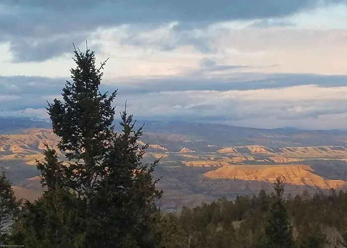 Beautiful Mountain Cabin Near Tetons Yellowstone