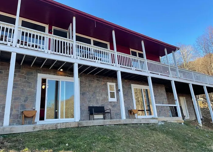 Overlook Lodge