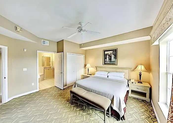 Entire Rental 3-Br Minutes From Disney X8 Hot Tub Apartment 2204