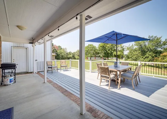 Eufaula Oasis W/ Screened Porch: Unwind In Style!