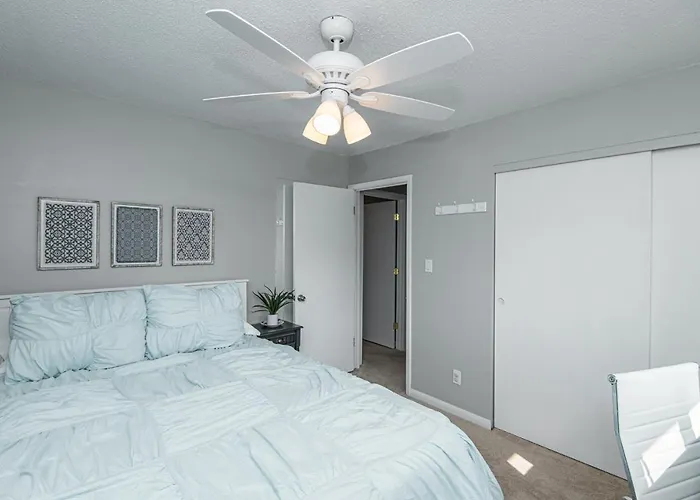3 Bedroom Haven Of Rest-5 Minutes From Mayo Clinic!