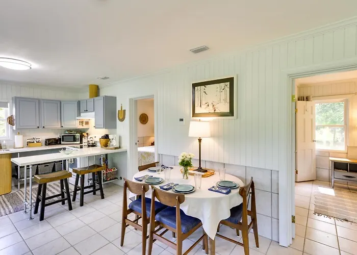 Riverfront Florida Escape W/ Grill & Fire Pit!