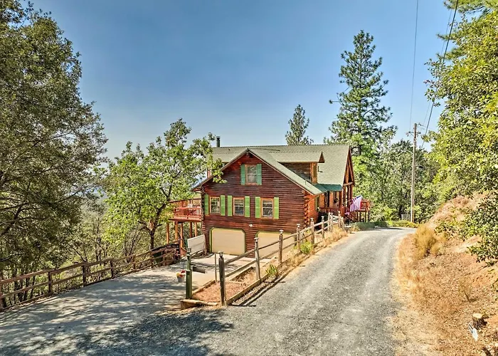 Stunning Log Cabin With Great Views, Firepit, Deck Near Twain Hart