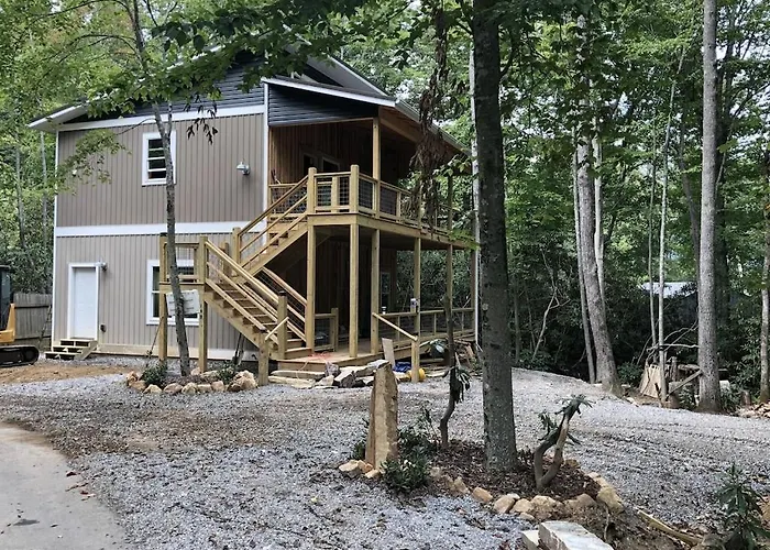 Beech Creek Cabin, Lower Unit, Black Mountain
