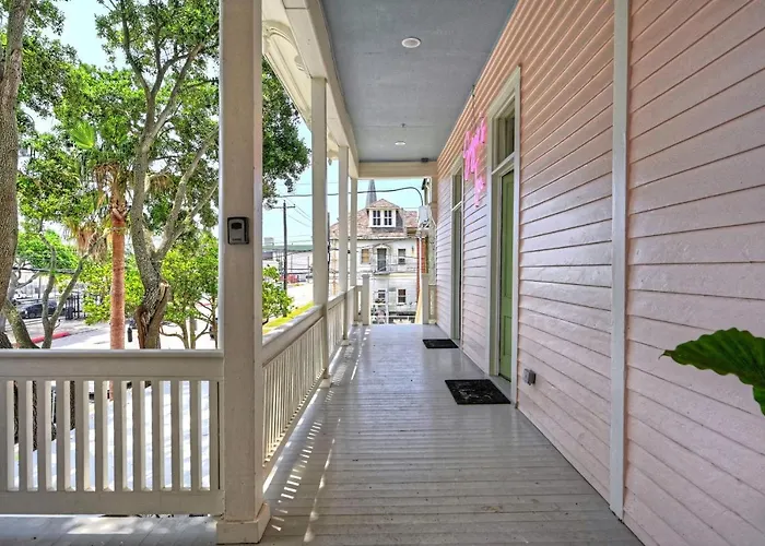Sugars Inn Room 4 Historic Nola Charm In Downtown Galveston