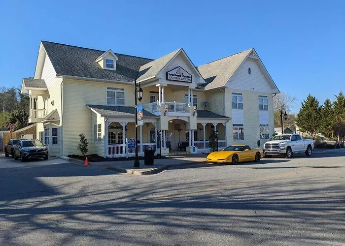 Love Nest In Blue Ridge