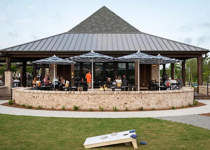 Camp Creek Inn