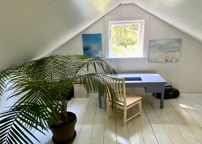 Ocean Park Beach Cottage