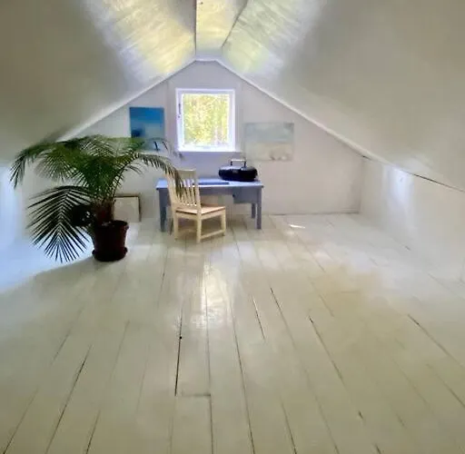 Ocean Park Beach Cottage