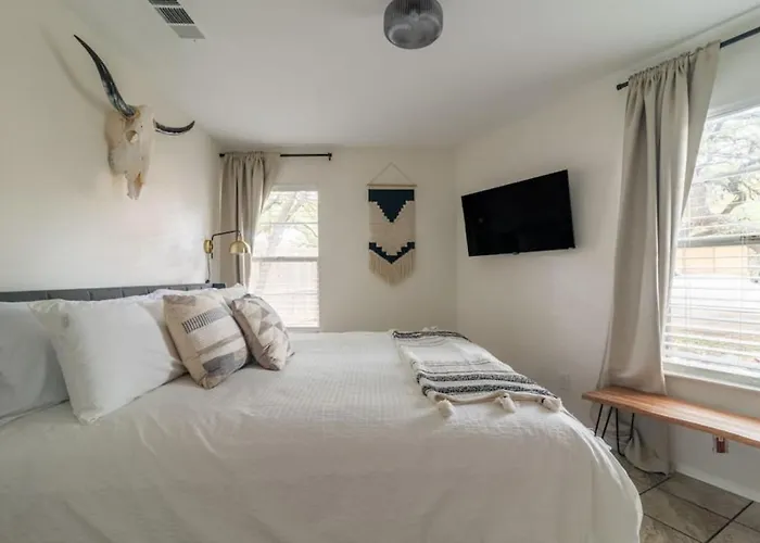 Downtown Lonestar Bungalow At Beer Ranch Project