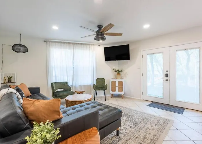 Downtown Pearl Bungalow At Beer Ranch Project
