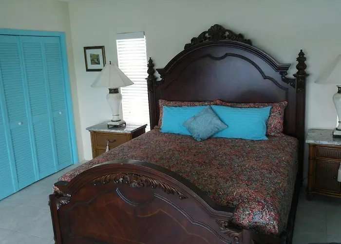 Boot Key Harbor Penthouse