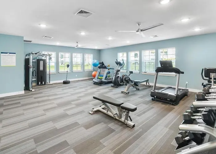 Luxe 1Br/1Ba: Dive, Rest, Explore. Book Now!