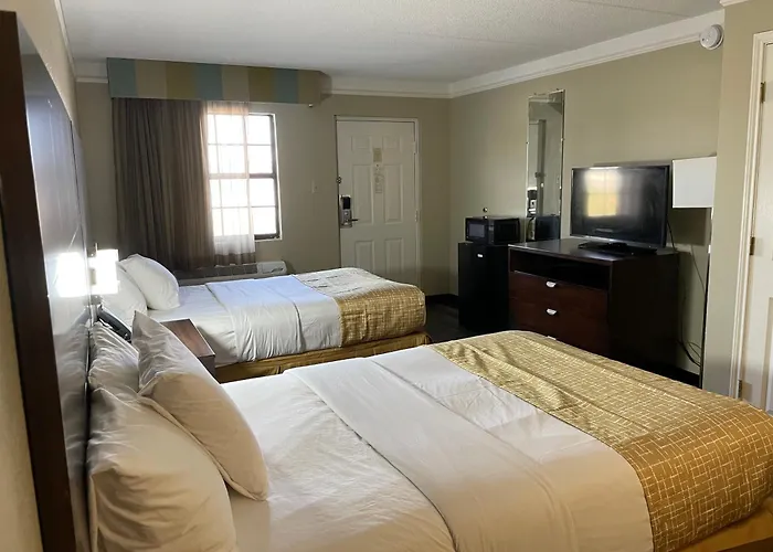Quality Inn & Suites Tuscaloosa Near University