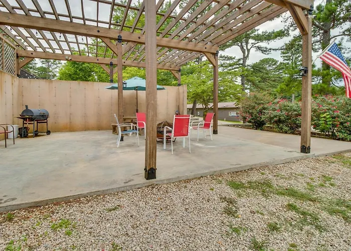 Van Buren Condo Near Boating, Hiking & Golfing!
