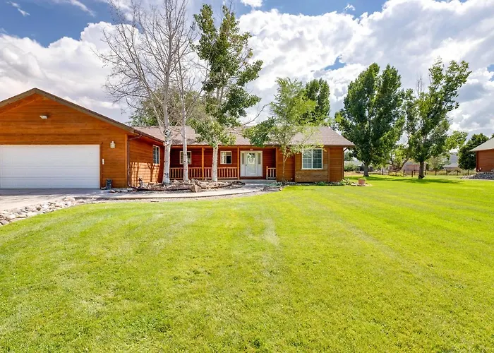Montrose Retreat W/ Stunning Mountain Views!