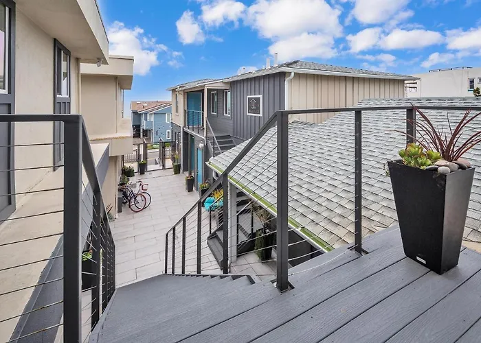 Ultimate Oceanside Retreat | Tower 9 Across From The Beach