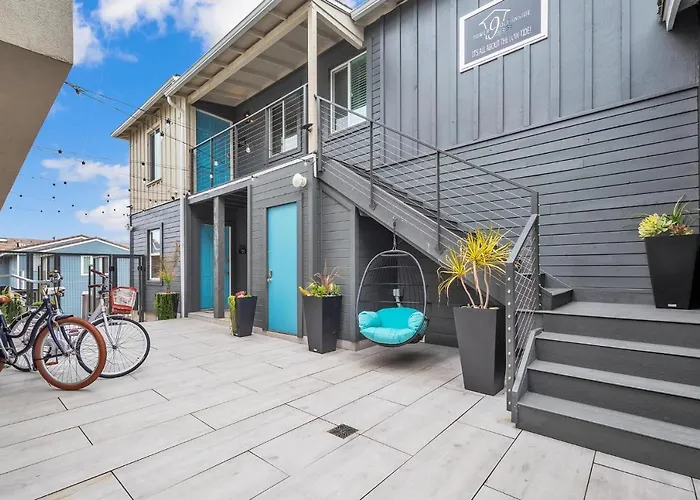 Ultimate Oceanside Retreat | Tower 9 Across From The Beach