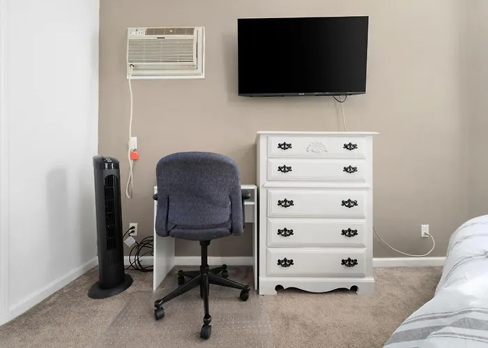 Cozy 1 Bdr/1Br Near Downtown