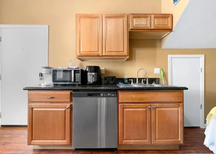 Cozy 1 Bdr/1Br Near Downtown
