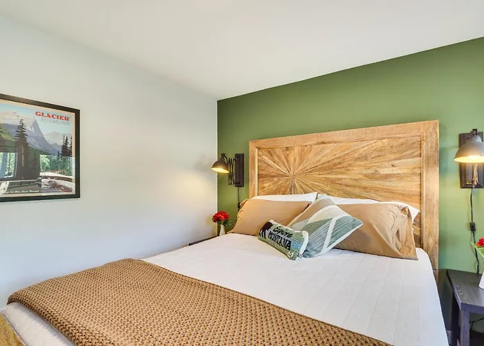 20 Mi To Glacier Nat'L Park: Pet-Friendly Cabin