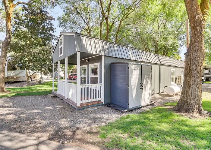 20 Mi To Glacier Nat'L Park: Pet-Friendly Cabin