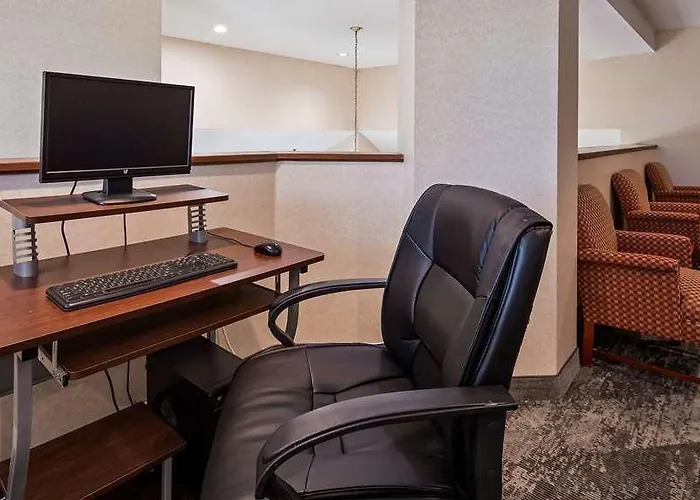 Charlevoix Inn & Suites Surestay Collection By Best Western