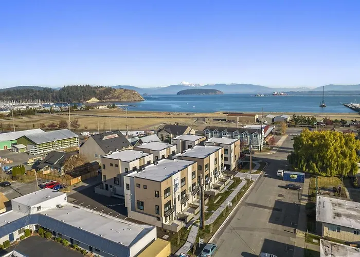 Brand New Fully Updated Condo 906 In Anacortes