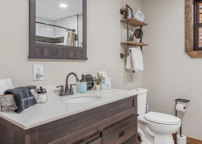 Stylish Uptown Butte Condo - 632