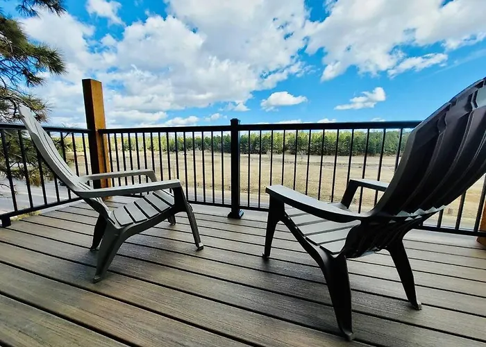 Penthouse Suite At Meadow View!