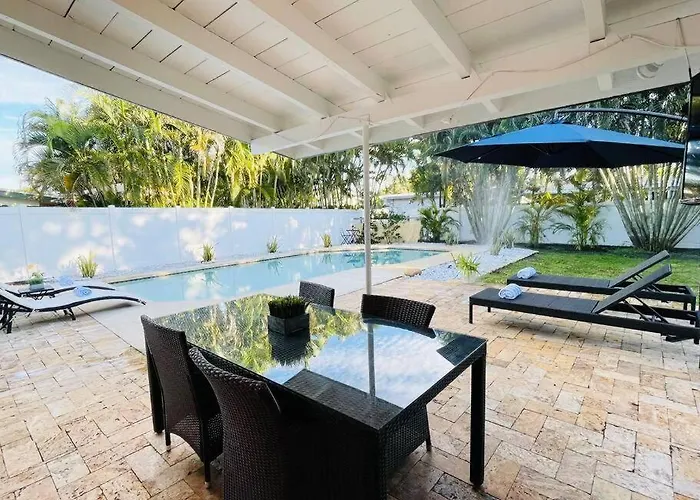 Tropical Oasis House Private Pool Family Yard