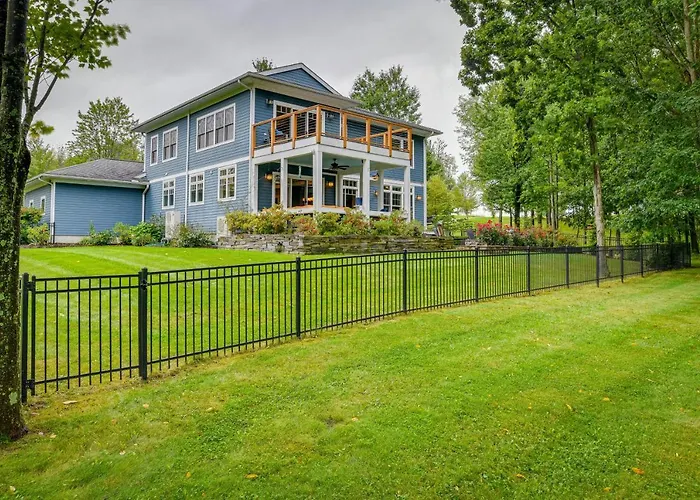 Secluded Ithaca Home W/ Hot Tub ~ 5 Mi To Cornell!