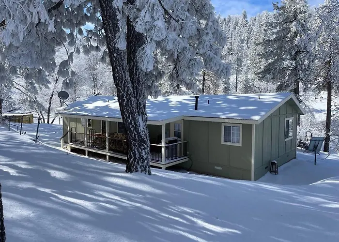 Secluded Mountain Retreat
